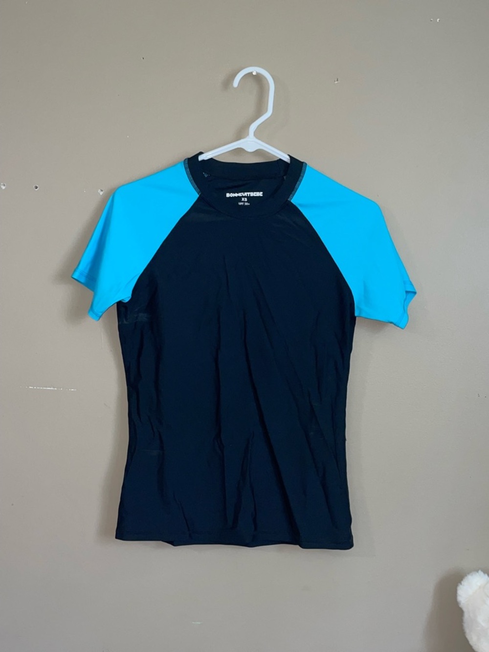 Bonneuitbebe women’s black/blue UPF 50+ Swim shirt size XS